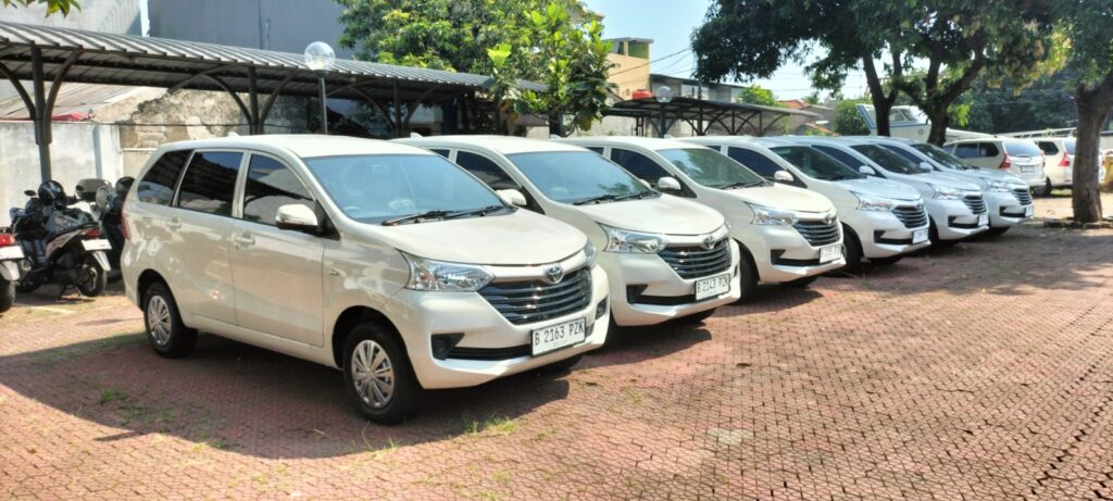 Mobil Operasional Kantor