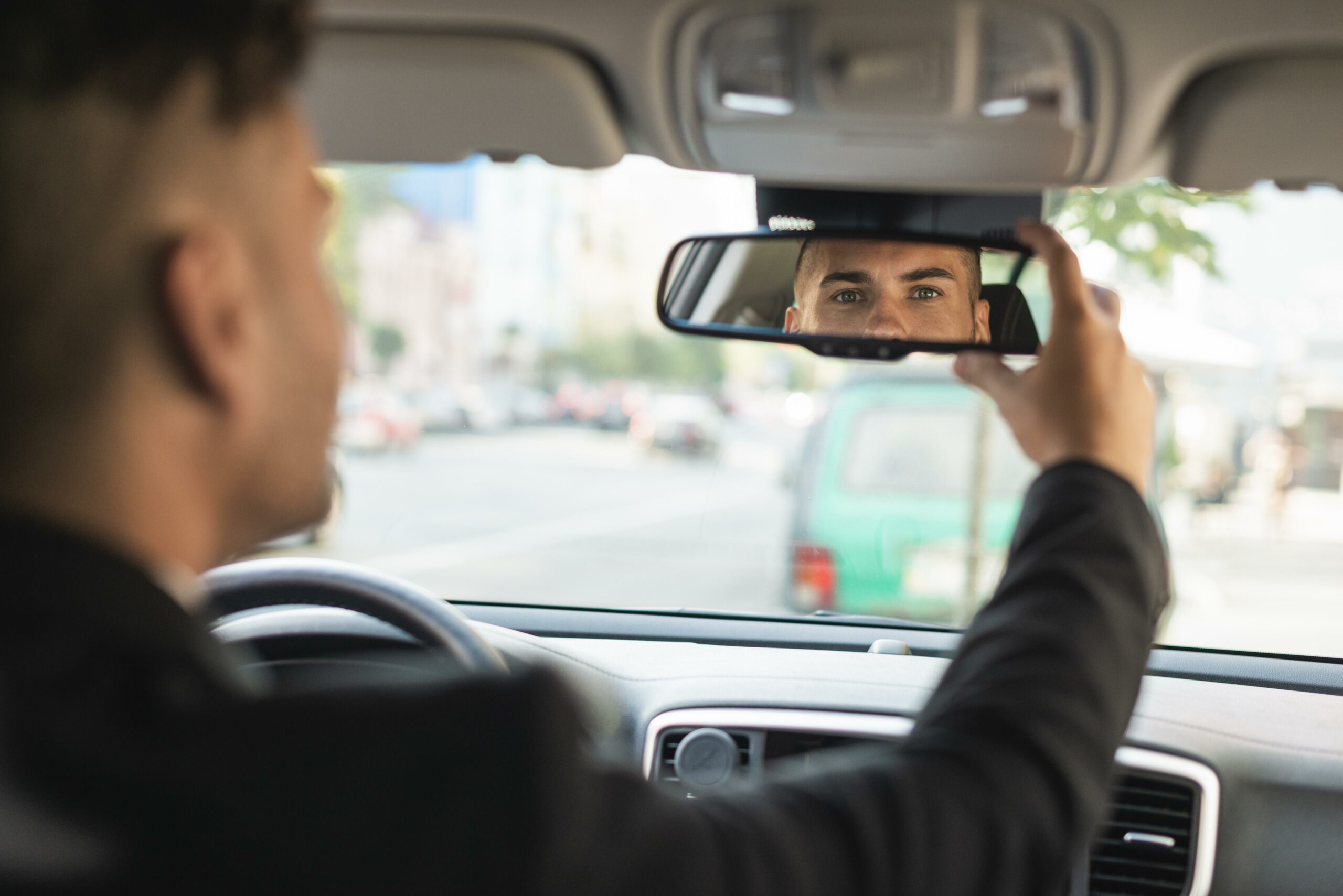 Rental Mobil Terdekat