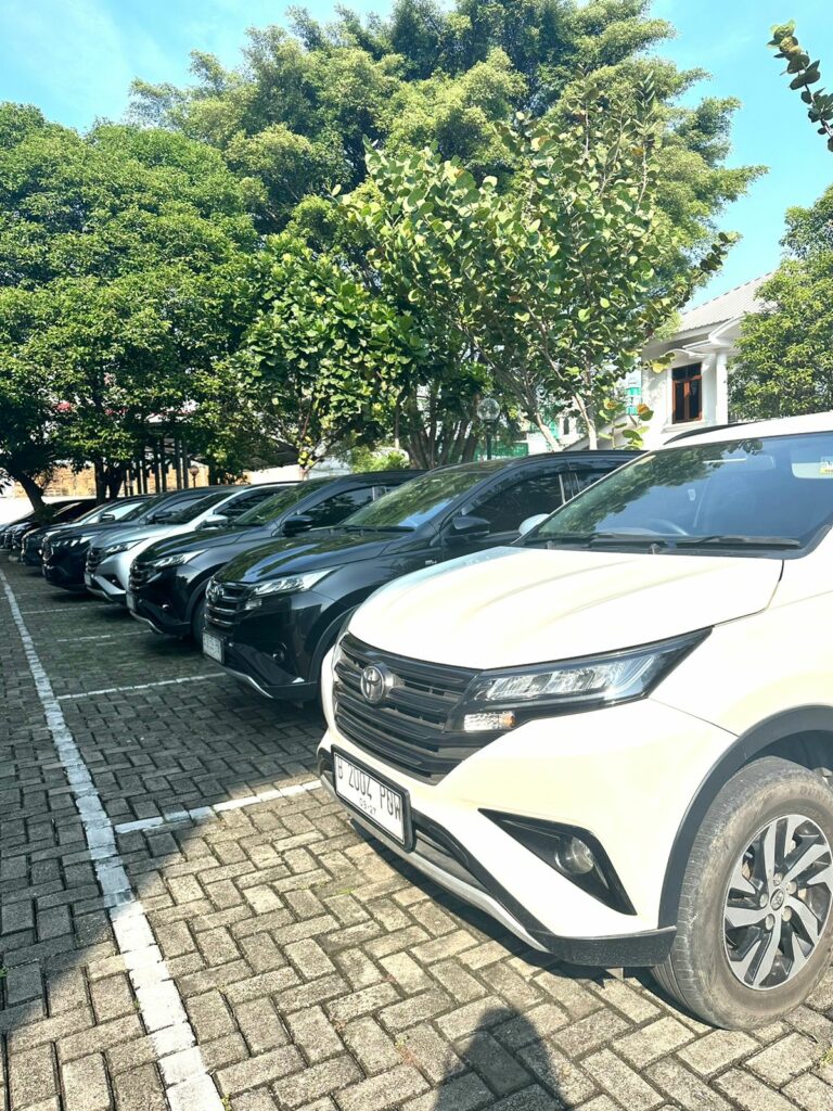 Sewa Mobil Perusahaan